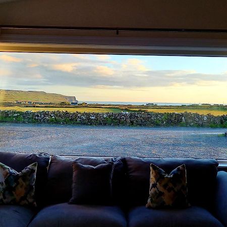 Cliffs View Self Catering @ Limestone Lodge ドゥーリン エクステリア 写真