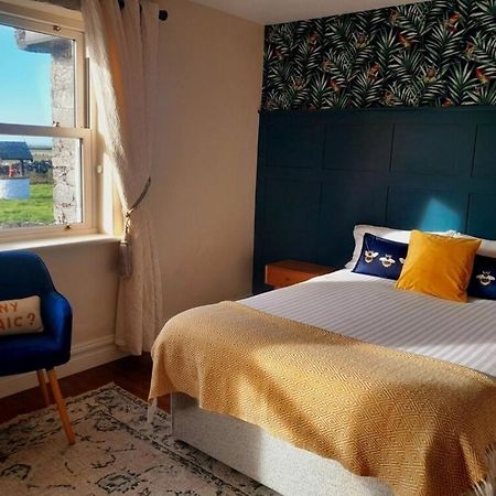 Cliffs View Self Catering @ Limestone Lodge ドゥーリン エクステリア 写真