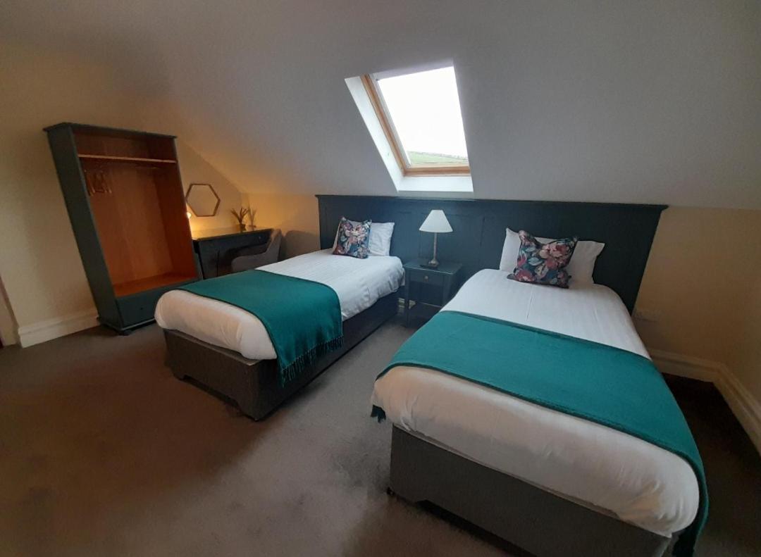 Cliffs View Self Catering @ Limestone Lodge ドゥーリン エクステリア 写真